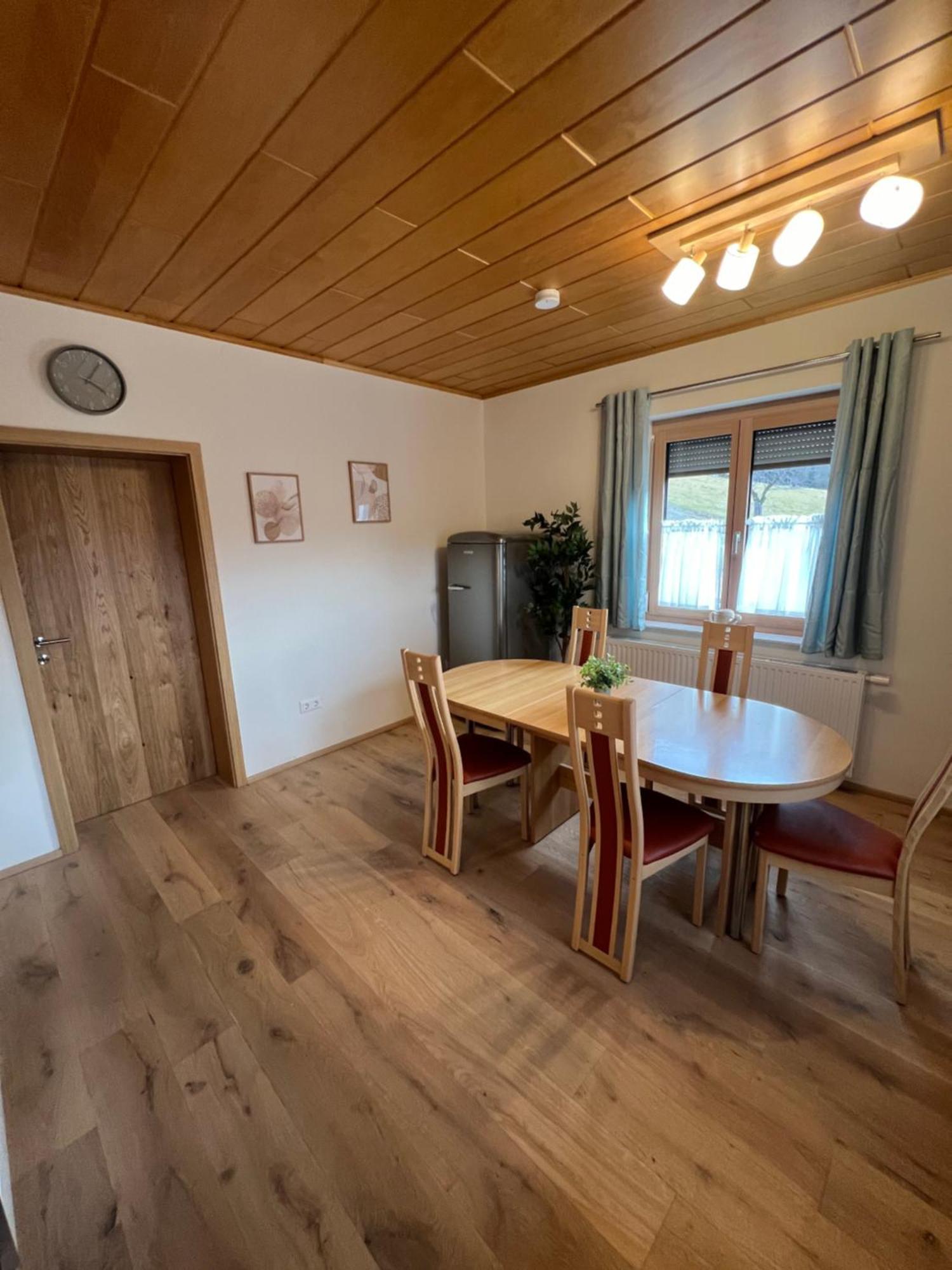 Sonnenschein Appartement- Und Ferienhaus Mit Terrasse Und Garten Eibiswald Dış mekan fotoğraf