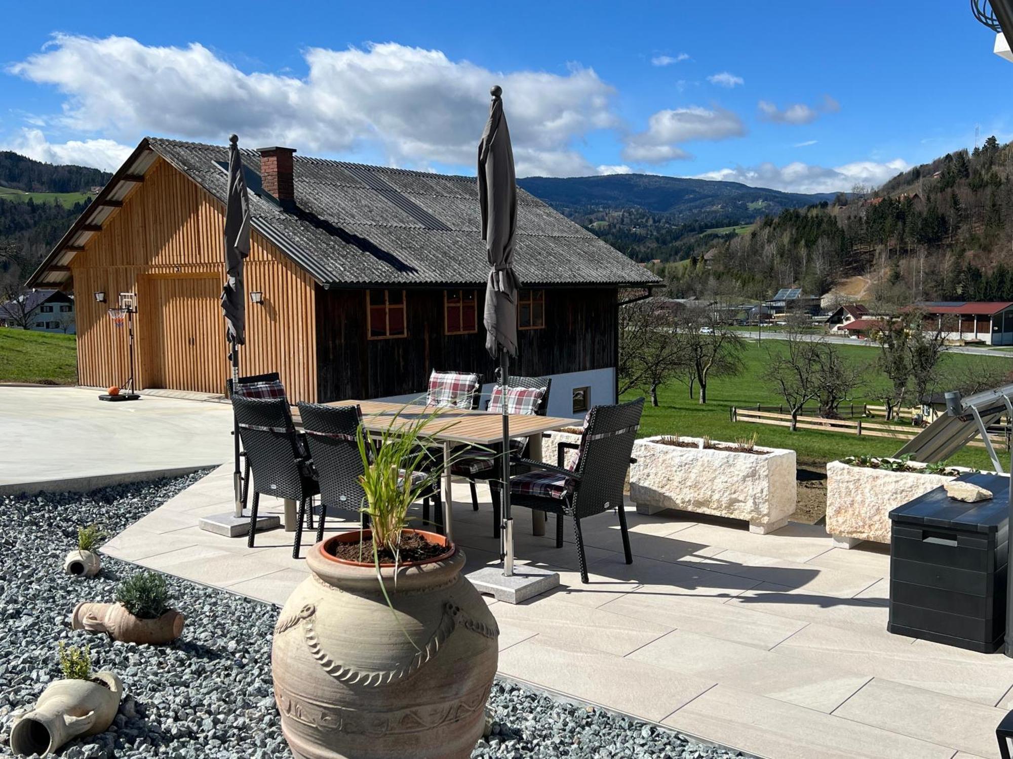 Sonnenschein Appartement- Und Ferienhaus Mit Terrasse Und Garten Eibiswald Dış mekan fotoğraf